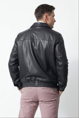 dünner Herren Leder Blouson, Lammnappa schwarz, Reißverschluss hochschließbar