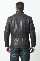 Zeitlose halblange Herren Lederjacke in Braun aus Lammnappa Leder Schmidt Online