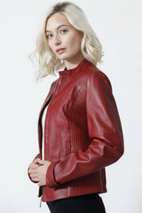 Kurze taillierte Damen Lederjacke in Lammnappa rot und Stehkragen