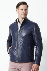 Zeitlose Herren Lederjacke aus Lammnappa in Blau mit zwei Eingriffstaschen