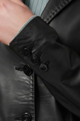 Kurze Damenlederjacke als Blazer Sakko-tailliert aus echtem Lammnappa in schwarz