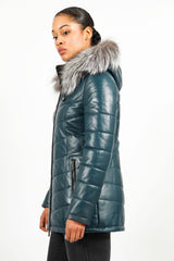 Damen Lederparka Lammnappa mit Silberfuchskapuze in althema mit schwarz Kontrast