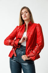 Kurze Damen Lederjacke Lammnappa mit Lasercut Rot Stehkragen und Gürtel
