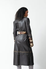 Extravaganter Damen Ledermantel aus Lammnappa in Braun mit Gürtel