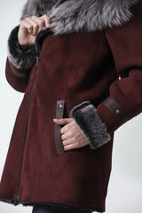 weiche leichte Damen Lammfelljacke mit Reißverschluss und Kapuze