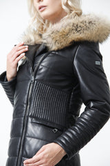 Exklusive längere Damenlederjacke schwarz feinste Qualität Echtpelzbesatz aus Finnraccoon