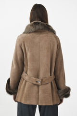 Halblange Damen Lammfelljacke aus Merinolammfell in Taupe Rückenlänge 65cm