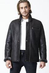 Leichte Halblange Herrenlammfelljacke nappiert in dunkel Braun und hochschließbar