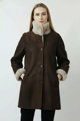 Klassische Damen Lederjacke lang in Braun mit helles Lammfell innen