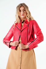 Coole Damen Biker Lederjacke aus Lammnappa in Rot mit Nieten