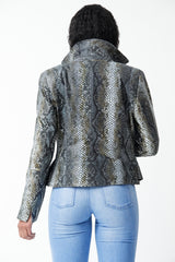Kurze Damen Lederjacke tailliert mit Animalprint als Schlangenmuster aus Lammnappa