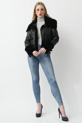 Sportliche Damen Leder/ Lammfell Jacke in schwarz mit Knebelknöpfe