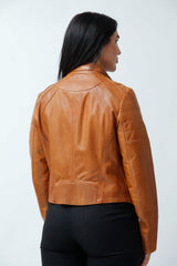 Kurze Damen Biker Style Lammnappalederjacke in Mais mit Stehkragen