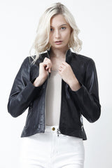 Figurbetonte Damen Kurzjacke in Vintage schwarz Lammnappa Stehkragen tailliert