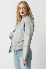 Kurze Damen Lederjacke aus Lammnappa in Ice Blue mit Stehkragen
