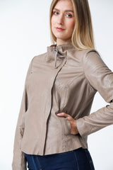 Dünne Damenlederjacke in Toupe Lammnappa Crashoptik und innen mit Teilfutter