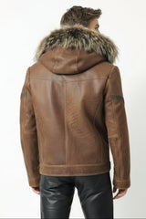 Herren Entrefinolammfelljacke kurz mit Kapuze Finnraccoon Besatz in Braun Vintage