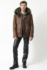 Herren Entrefinolammfelljacke kurz mit Kapuze Finnraccoon Besatz in Braun Vintage