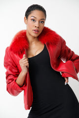 Kurze Damen Lederjacke tailliert aus Lammnappa Rot mit Blaufuchskragen abnehmbar