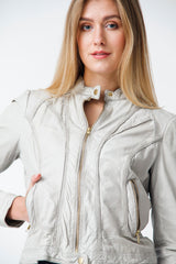 Kurze Bikerstyle Damen Lederjacke aus Lammnappa ivory tailliert mit Stehkragen