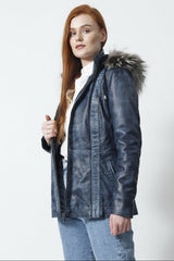 Kurzer Damen Lederparka blau vintage Look mit Kapuze und Silberfuchs