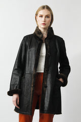 lange Damen Lammfelljacke in schwarz zum Wenden