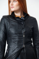 Lange Damen Lederjacke Ledermantel in Lammnappa schwarz tailliert mit Zweiwege-Reißverschluss