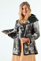 Lange Damen Lederjacke Lammnappa zum wenden mit Schalkapuze im Printdesign