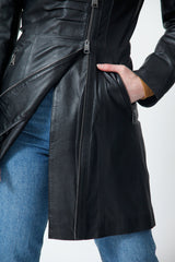 Lange Damen Lederjacke in Lammnappa schwarz tailliert mit Zweiwegereißverschluss