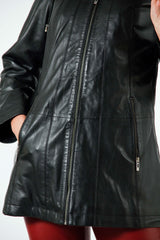 Damen Lederparka aus Lammnappa schwarz mit Kapuze und Finnraccoon Echtpelz