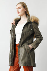 Langer Damen Lederparka Lammnappa Khaki vintage mit Finnraccoon Kapuze