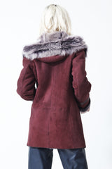 längere Damen Lammfelljacke aus Toscana-Lammfell leicht tailliert mit Kapuze