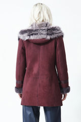 längere Damen Lammfelljacke aus Toscana-Lammfell leicht tailliert mit Kapuze