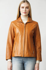 Sportliche kurze Damenlederjacke aus Lammnappa tailliert in safran/orange