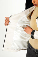 Damen kurz in Lammnappa mit Baumwollkapuze in beige schwarz tailliert