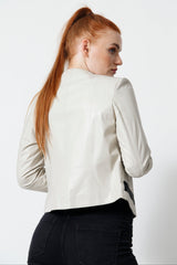 Damen Bolero in Ziegennappa ivory mit Kontrast schwarz perforiert