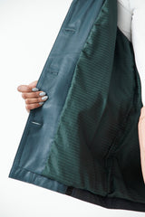 Sehr leichte Damen Lederjacke aus Lammnappa in Althema schwarz abgesetzt