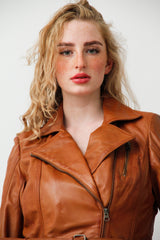 Taillierte Damen Lederjacke Lammnappa in Cognac Vintage Look mit Gürtel