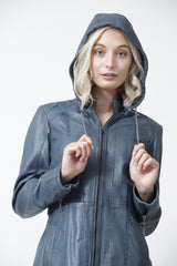 Leichte lange Damen Lederjacke mit Kapuze in Lammnappa Heaven Blau