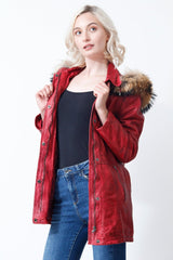 Damen Lederparka Lammnappa Rot Vintage Look mit Kapuze und Finnraccoonbesatz