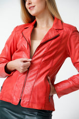 Kurze taillierte Damen Lederjacke aus Lammnappa in rot vintage look