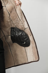 Warme und leichte Damen Lammfelljacke in Braun nappiert zum knöpfen