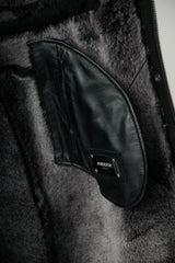 Lange gewachsene Damen Lammfelljacke mit Kapuze in schwarz in Pelzvelour