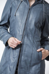 Leichte lange Damen Lederjacke mit Kapuze in Lammnappa Heaven Blau