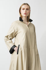 Ziegenleder Damenmantel nappiert Beige mit schwarz abgesetzt mit Schalkapuze abnehmbar