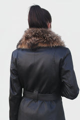 Halblange Damen Lederjacke mit großem Fellkragen