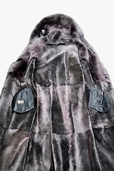 Damen Lammfellmantel mit großer Kapuze und Gürtel