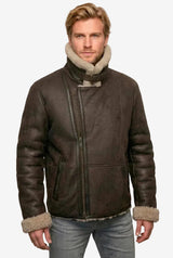 kurze Herren Lammfelljacke braun, Schrägreißverschluss, Kagen mit Riegel, seitlich riegel, Innentasche