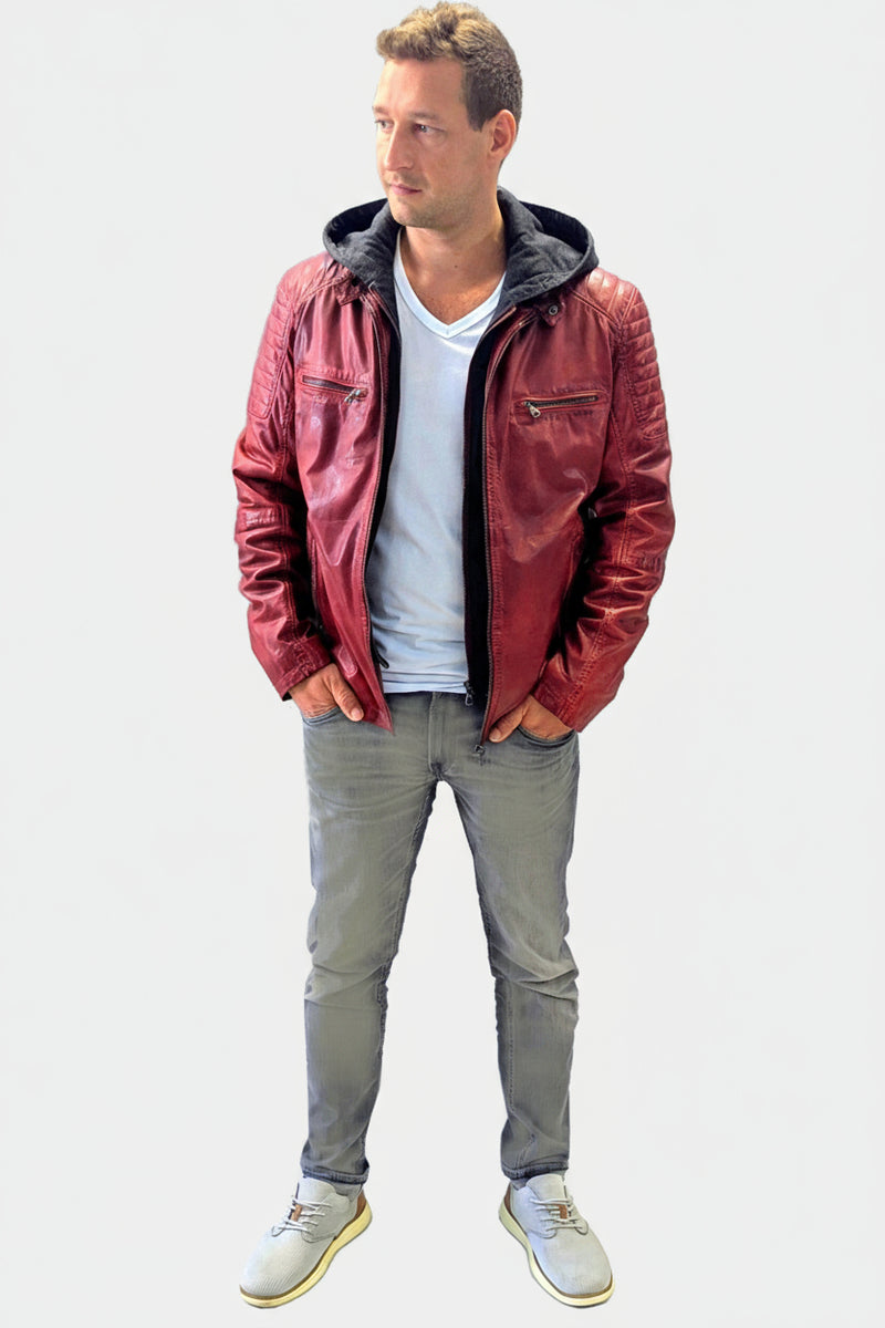 Rote Lederjacke mit Kapuze im Biker Look