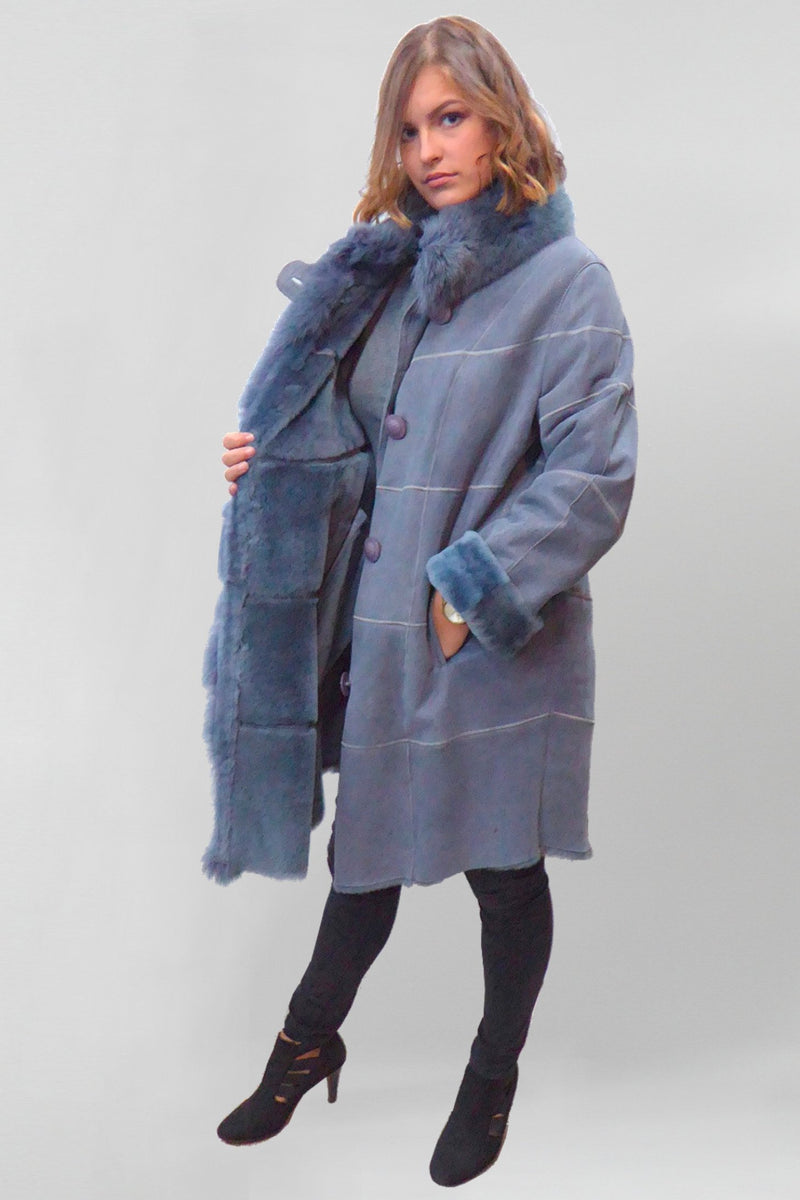 Echter Damen Lammfellmantel in blau mit Blaufuchs